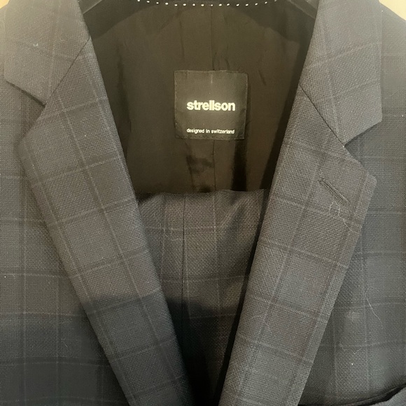 Strellson Dark Blue Checkered Suit - Picture 2 of 4